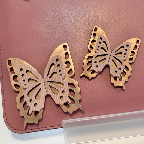 Kate Spade NWT Gia All the Buzz Clutch Butterfly Applique Dusty Peony MSRP $149